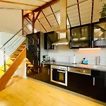 -theurbanist- Sauna Free Parking Fast Wifi Appartamento